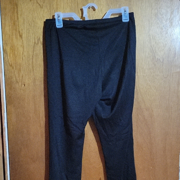 Women's Leggings - Picture 3 of 4
